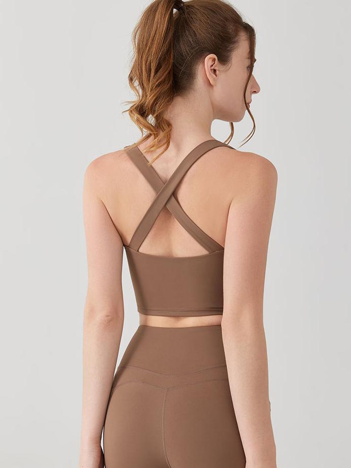 フロントねじり　カップ取り出し可能　スポーツブラ