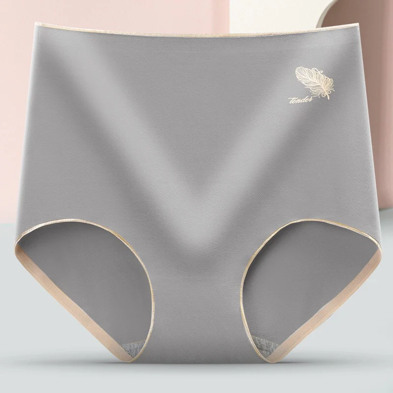 【Wacoal】【ハイウエスト補正ショーツ】食い込まないから着け心地が楽。綿100％のクロッチ、吸水性、通気性抜群。