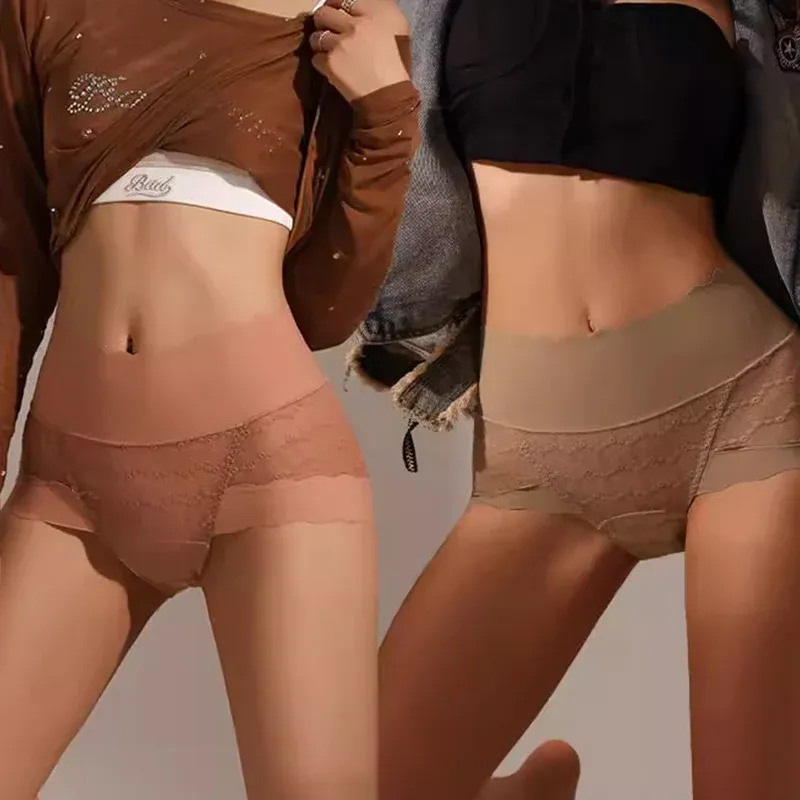 【Wacoal】レースショーツ | 長めの7A抗菌クロッチで女性のデリケート箇所を守る。肌に優しいレース素材を採用しており、チクチクせずアウターにも響かない！