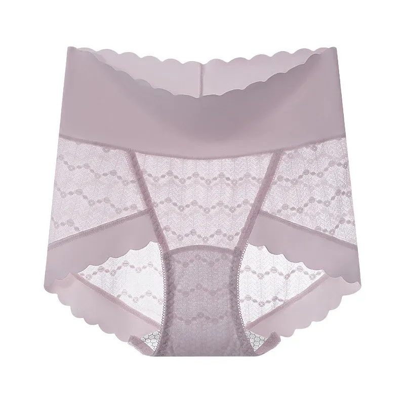 【Wacoal】レースショーツ | 長めの7A抗菌クロッチで女性のデリケート箇所を守る。肌に優しいレース素材を採用しており、チクチクせずアウターにも響かない！