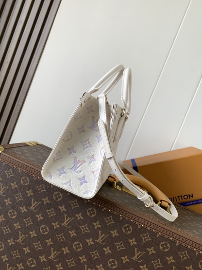 OnTheGo スモールバッグ