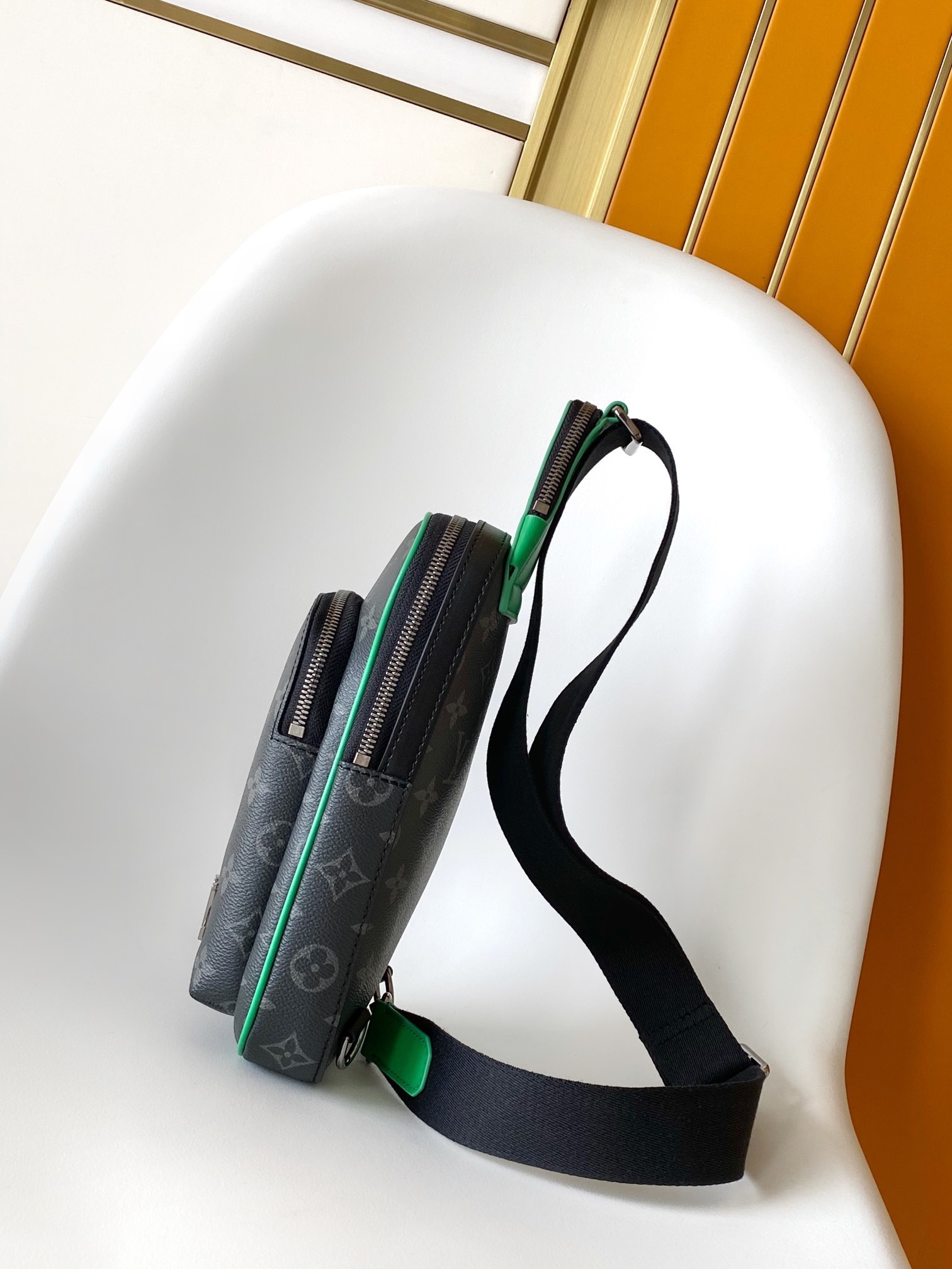 M11703 グレー・モノグラム 本款