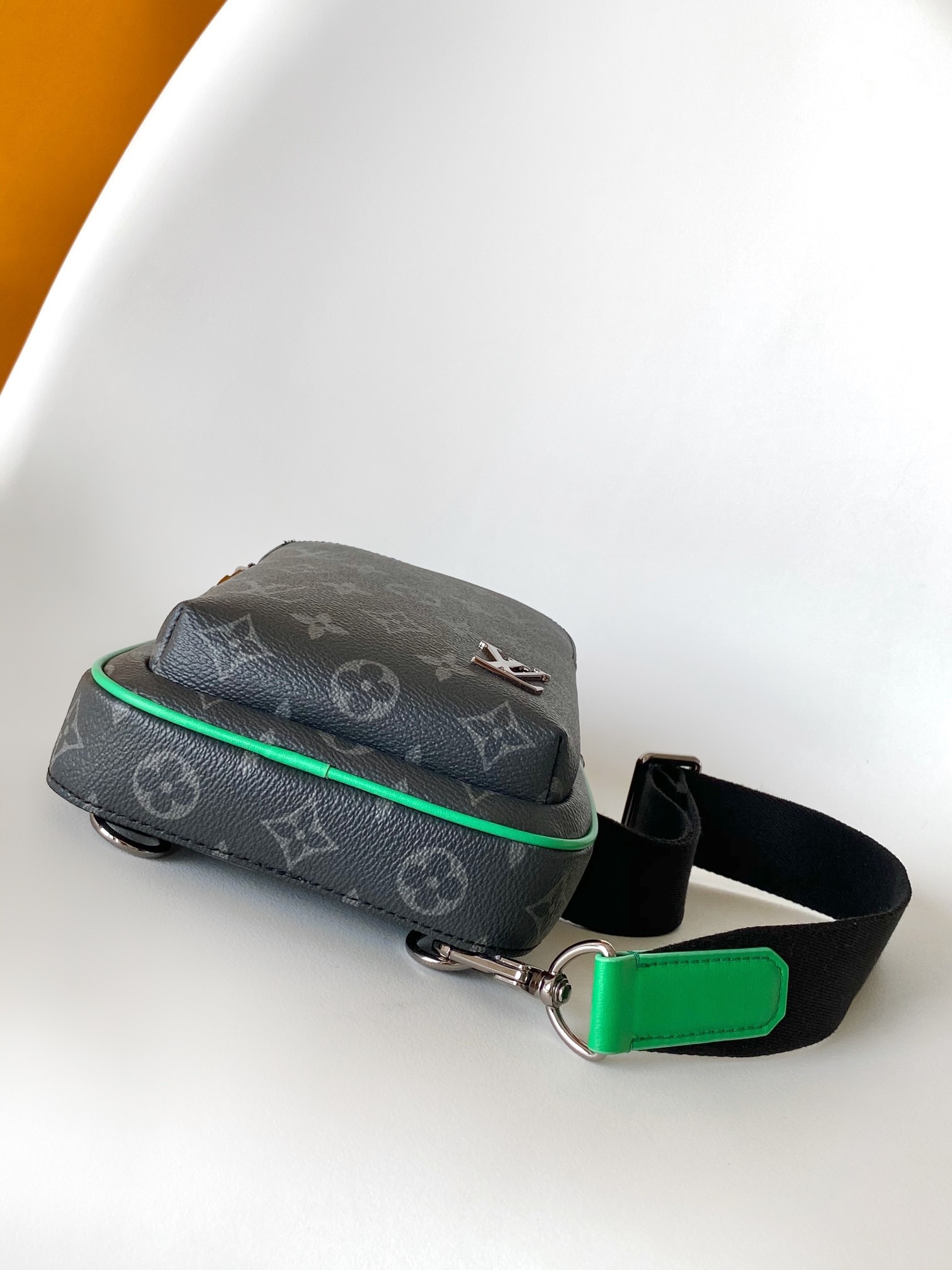 M11703 グレー・モノグラム 本款