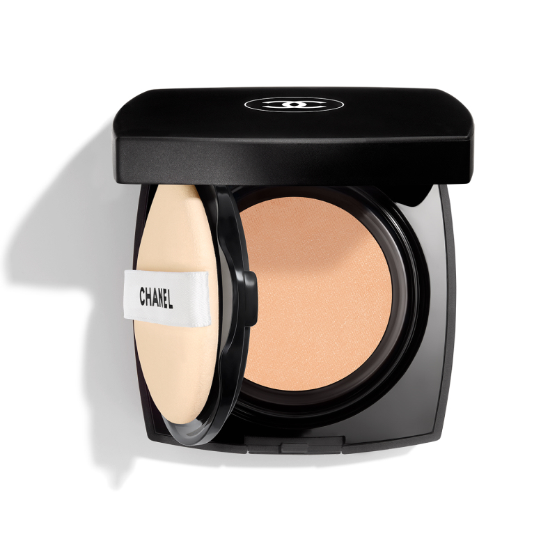 CHANEL シャネル レ ベージュ グロー クッションファンデーション 軽やかなカバー力・フィット感・うるおいツヤ肌