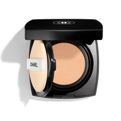 CHANEL シャネル レ ベージュ グロー クッションファンデーション 軽やかなカバー力・フィット感・うるおいツヤ肌