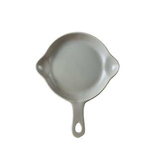 จานเซรามิกสไตล์ยุโรป