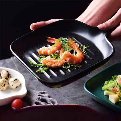 จานเซรามิกสไตล์ยุโรป