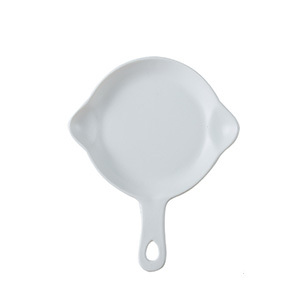 จานเซรามิกสไตล์ยุโรป