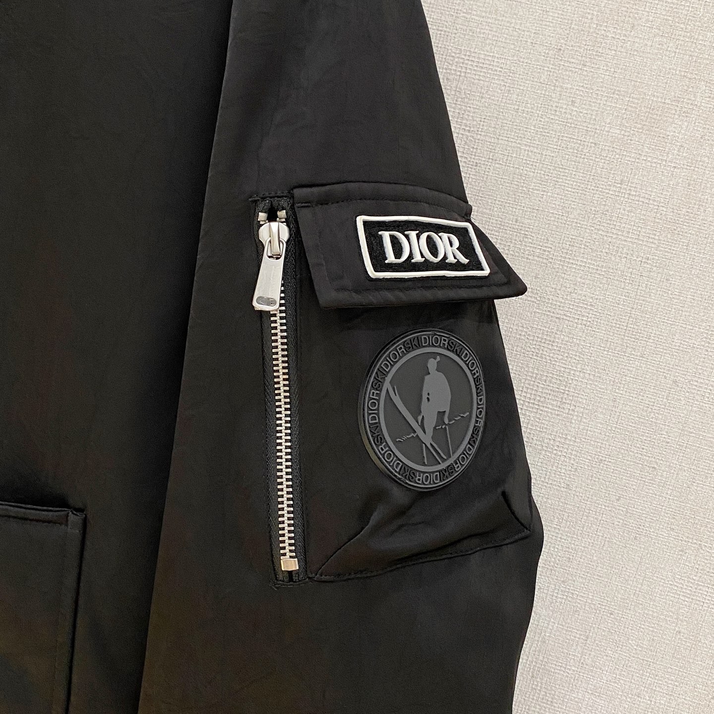 DIOR ディオール フーデッドダウンジャケット ブラック&シルバー