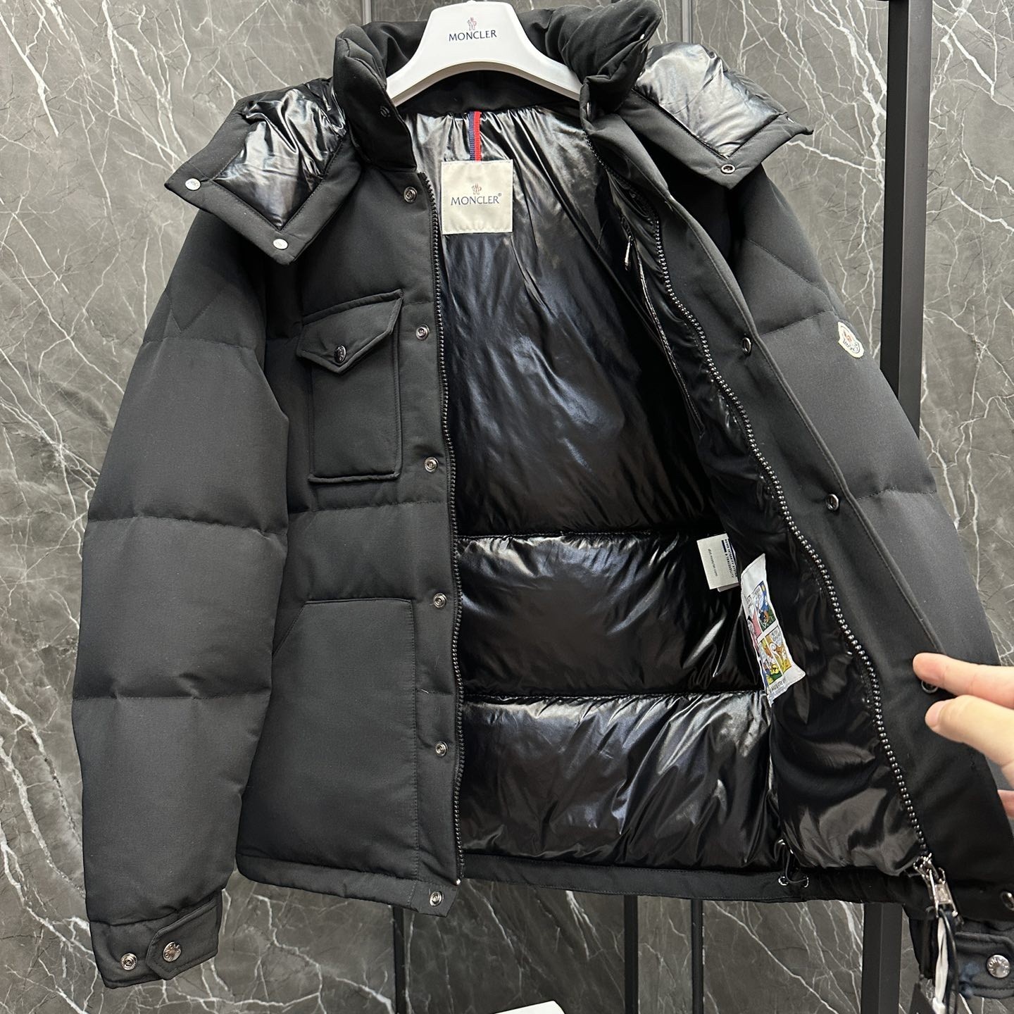 Moncler モンクレール P430 2025秋冬新作カジュアルファッションダウンジャケット ブラック