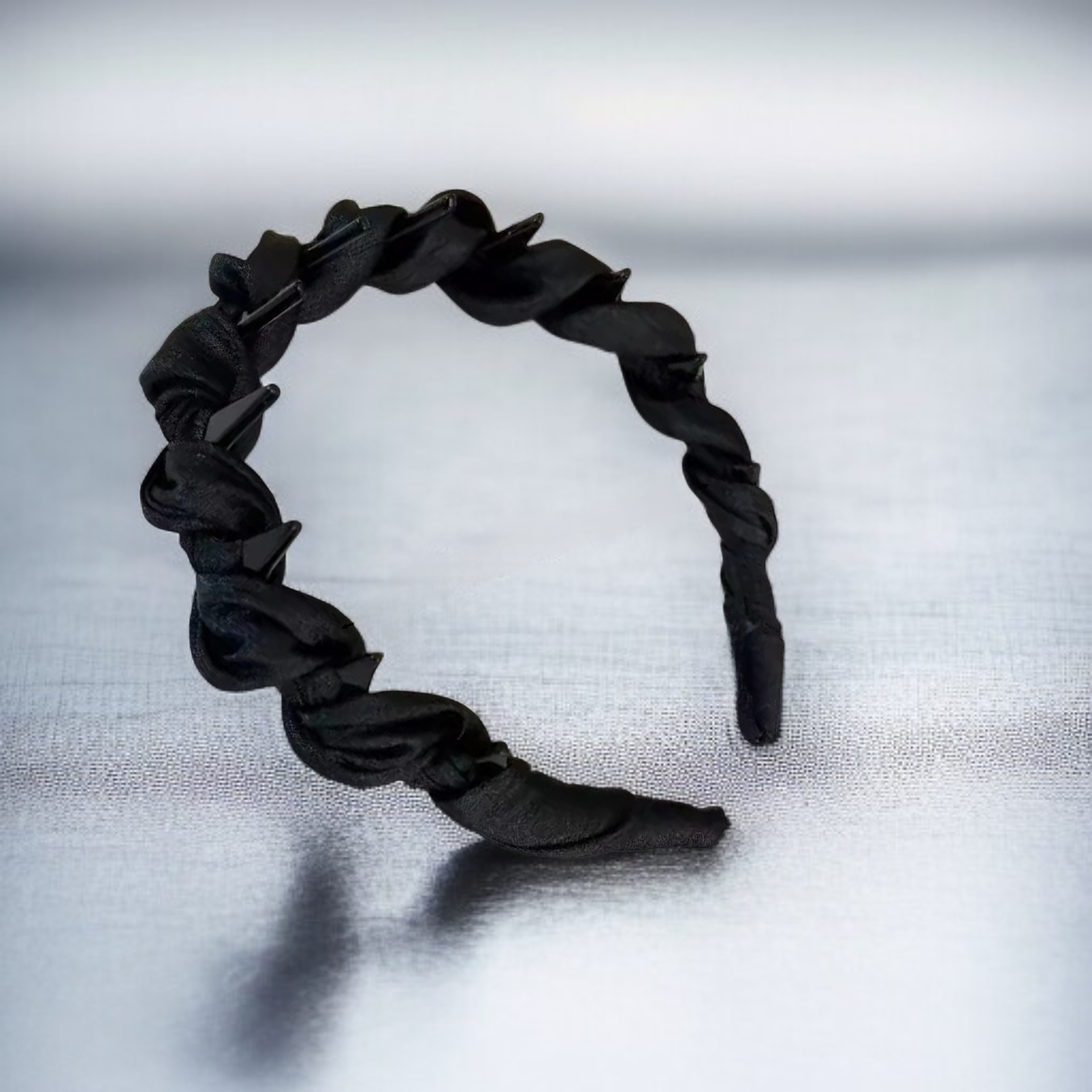 高爐頂髮箍搭配日常造型示範