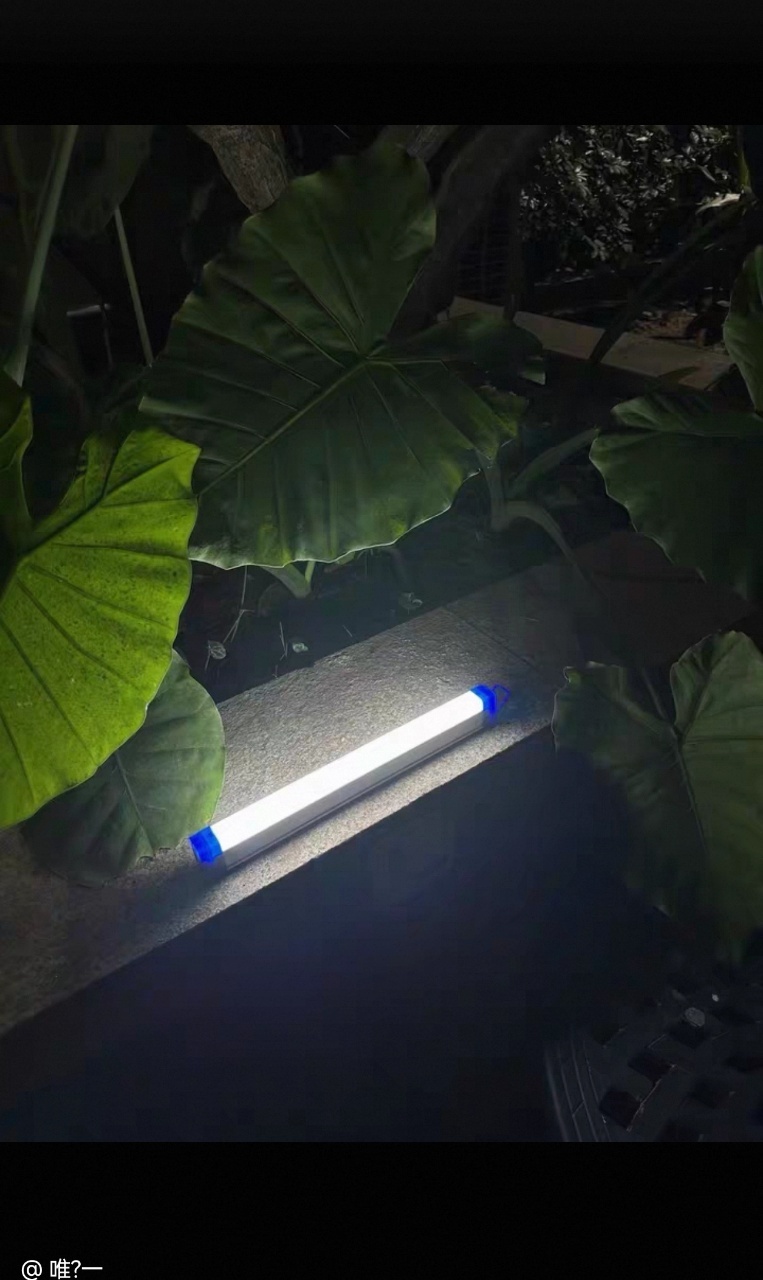 ไฟส่องสว่างแบบชาร์จไฟ USB