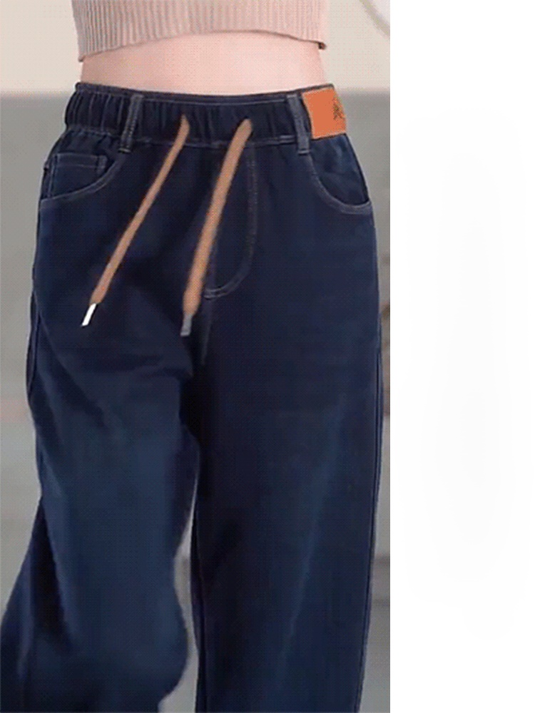 加絨厚款牛仔褲，舒適彈性牛仔布料，高腰包裹小腹，視覺上拉長腿部線條，實現極致顯瘦