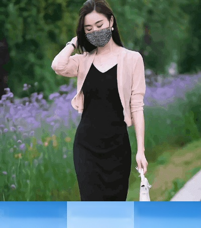 ปกป้องผิวจากแสงแดดระดับมืออาชีพ UPF50+ ป้องกันรังสียูวีได้ถึง 99% และวัสดุถักน้ำหนักเบาช่วยป้องกันเหงื่อ! 