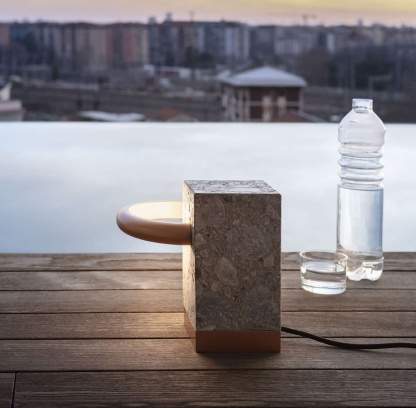 ANGOLO Small Horizontal Floor Light