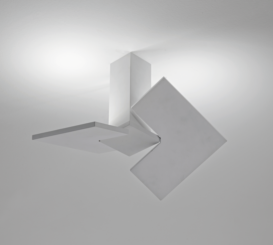PUZZLE TWIST Wall Light