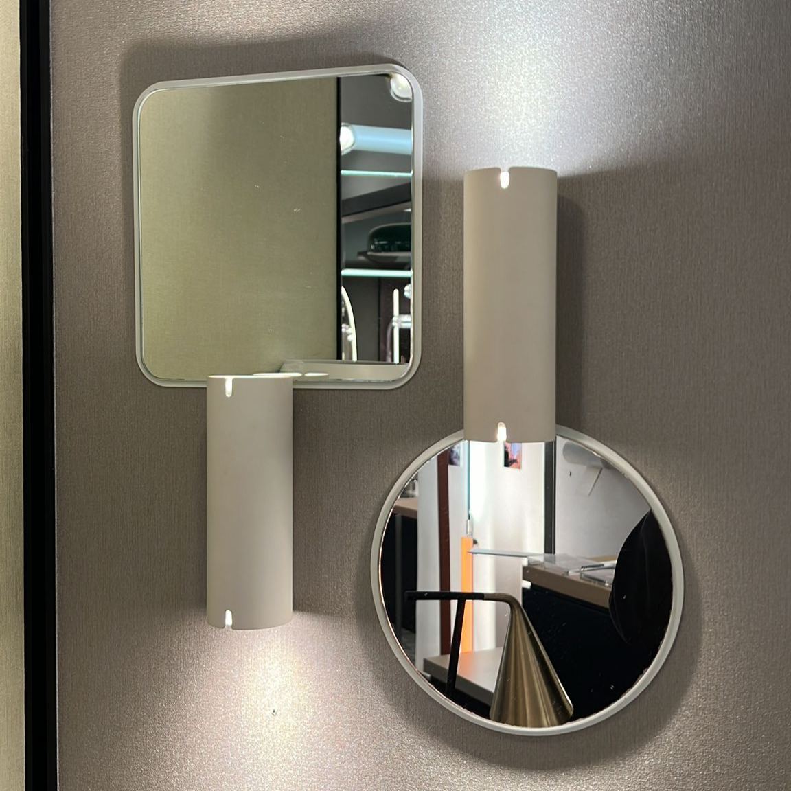 SPECULA Wall Light
