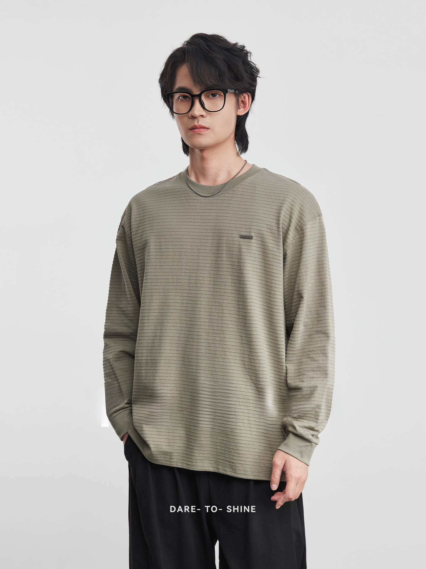 春季長袖肌理感條紋圓領打底衫