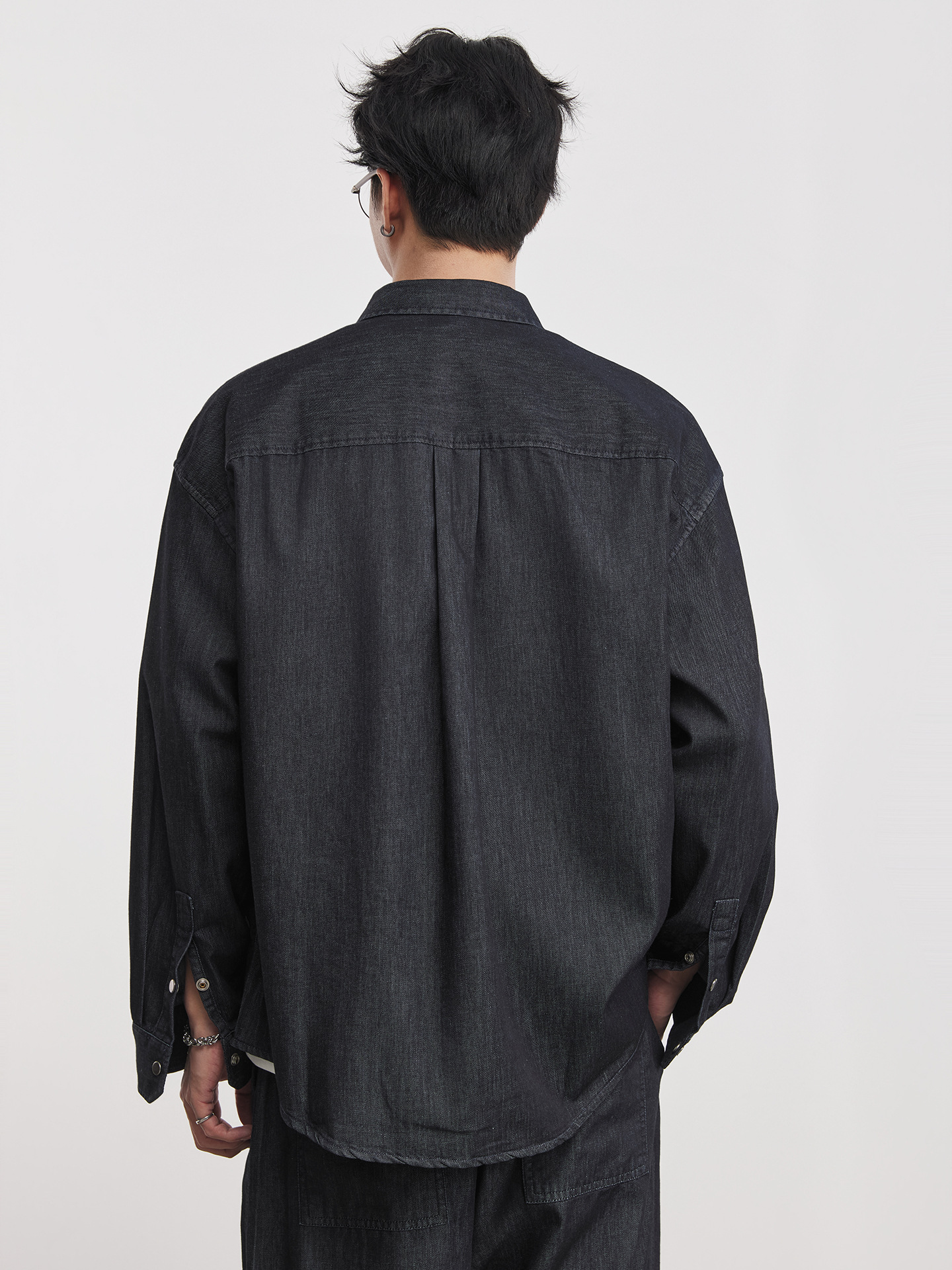 男士寬鬆牛仔襯衫