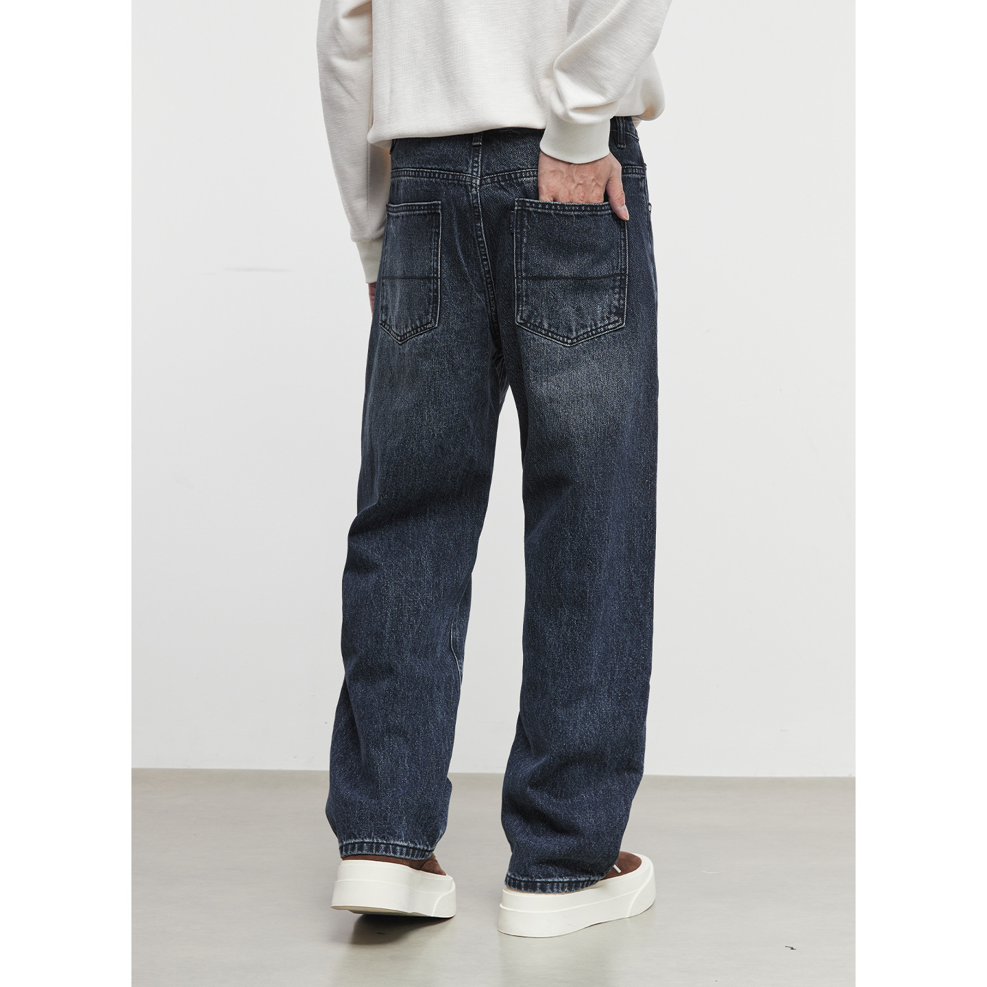 男士秋冬做舊直筒牛仔褲