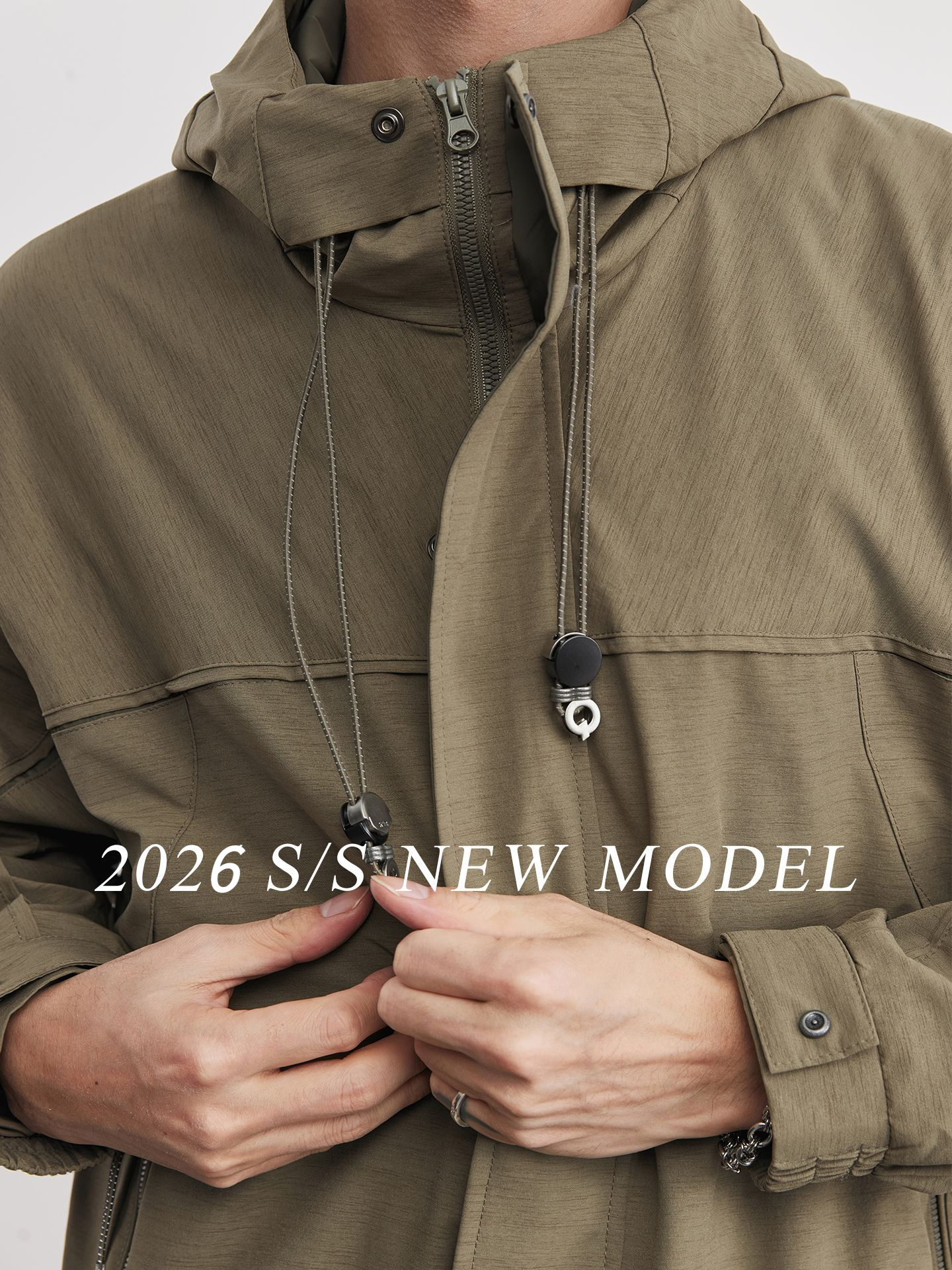 男春秋時尚輕旅連帽夾克