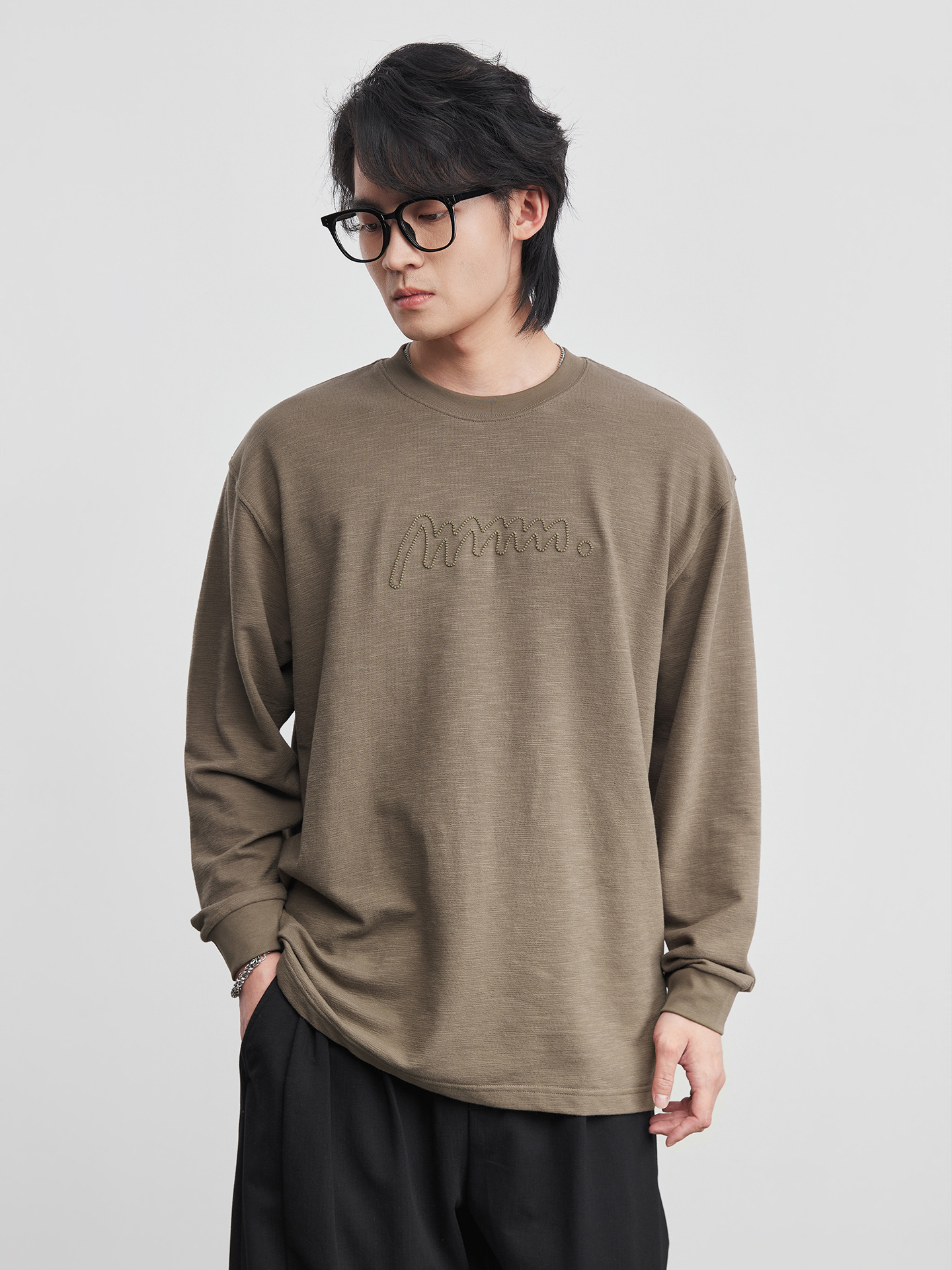 春季男圓領內搭純色長袖T恤