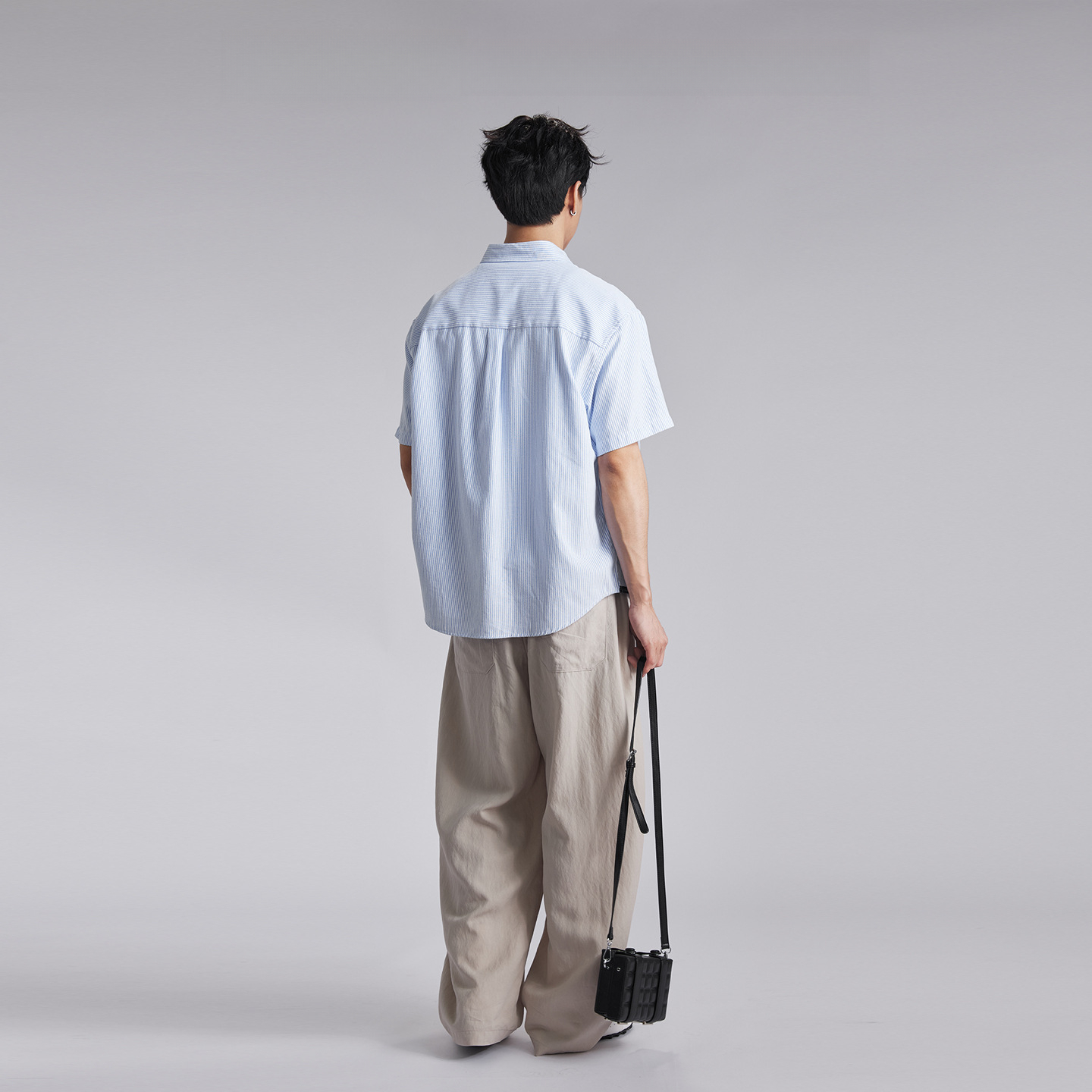 撞色藍白條紋短袖襯衫