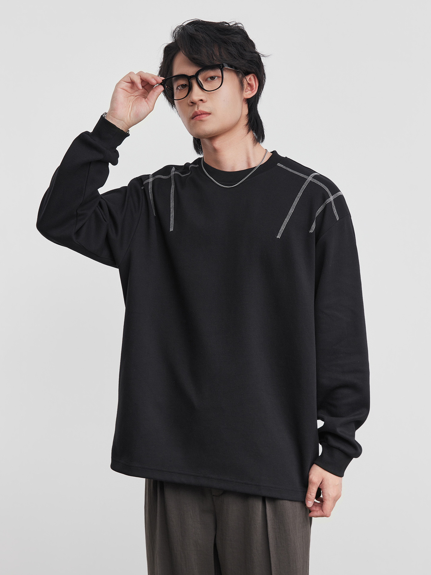 男士寬鬆幾何設計春季打底衫