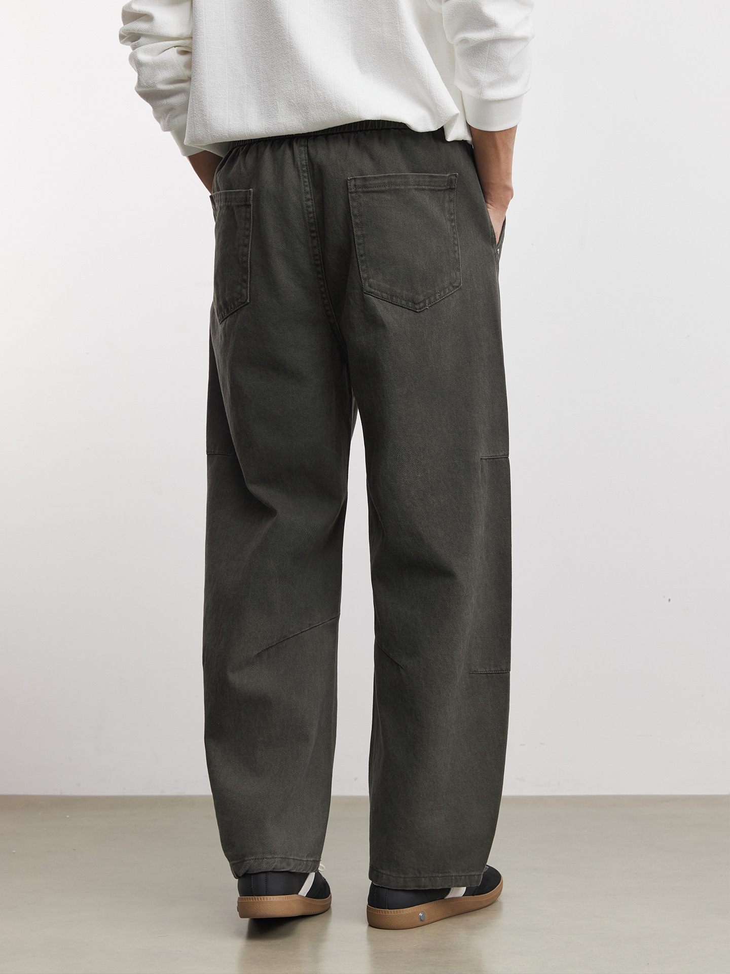 男春季彎刀傘兵褲