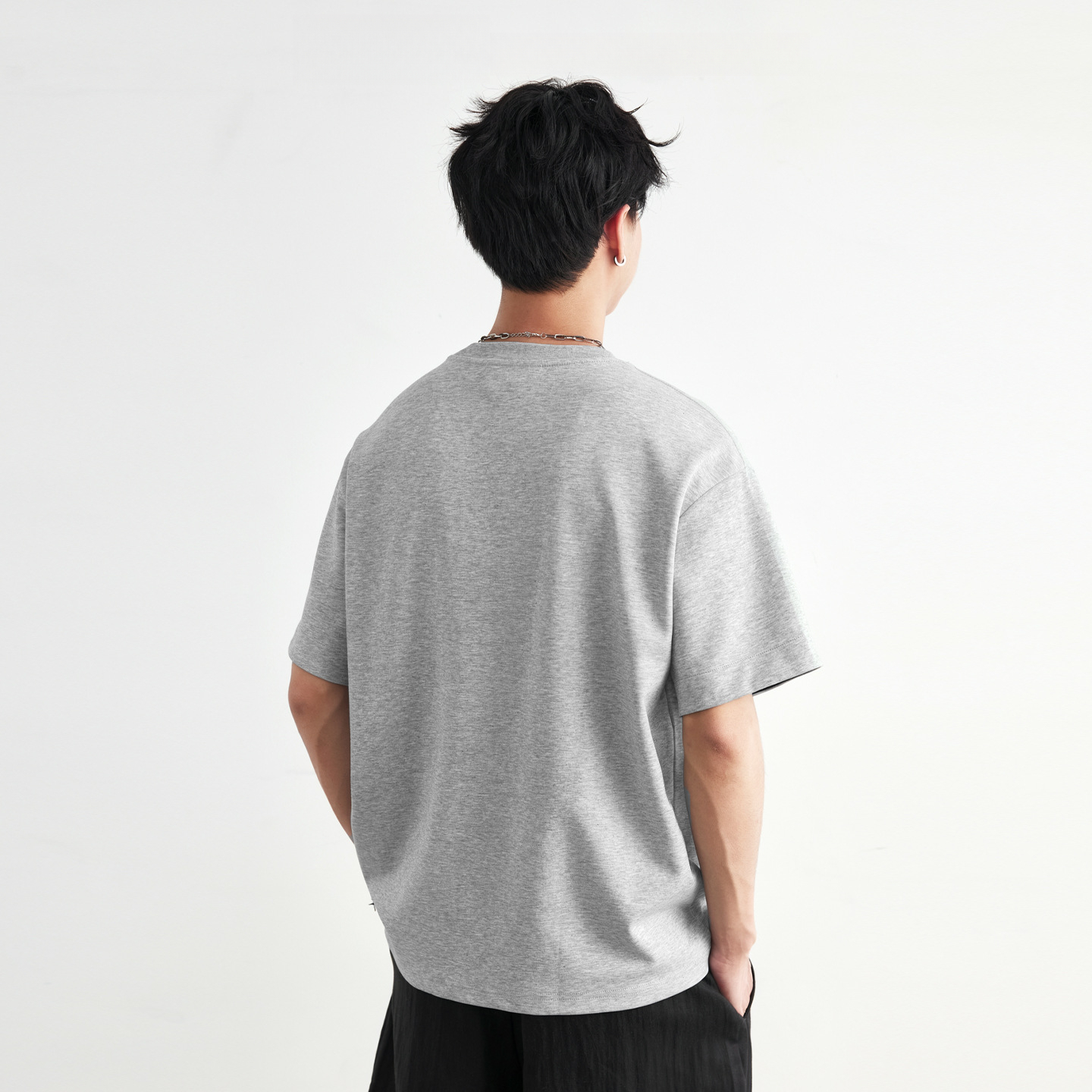 純色字母印花圓領短袖T