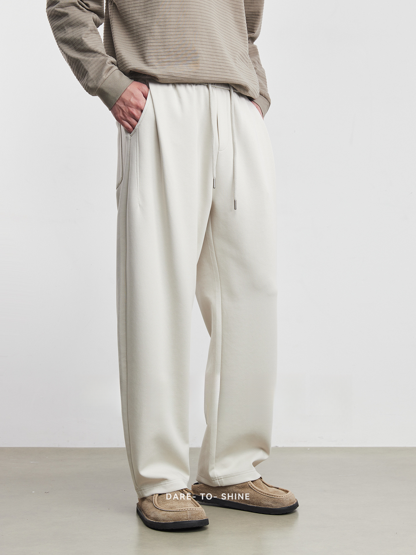 男士寬鬆純色春季通勤褲