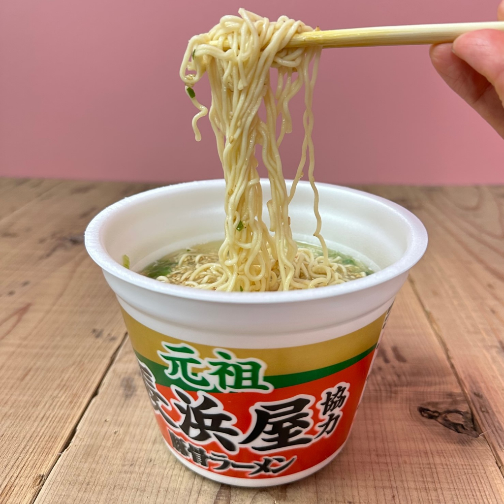 Marutai 'Ganso Nagahamaya' Tonkotsu Ramen [Direct from Japan]-FUKUOKA_OTAKU