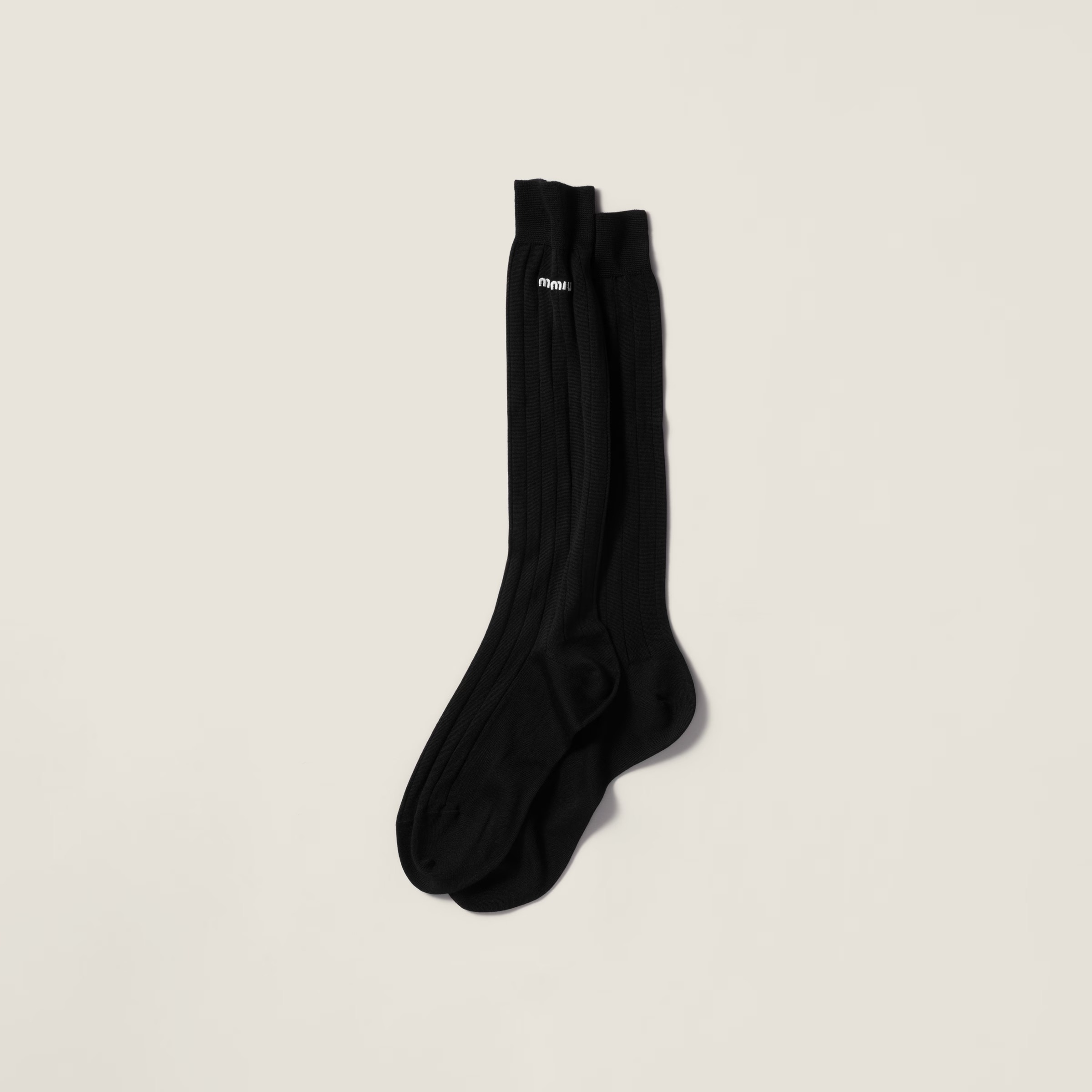 🔥人気定番 ｢MIU MIU シルク ソックス MCZ475 ｣ 3足セット 好評販売中