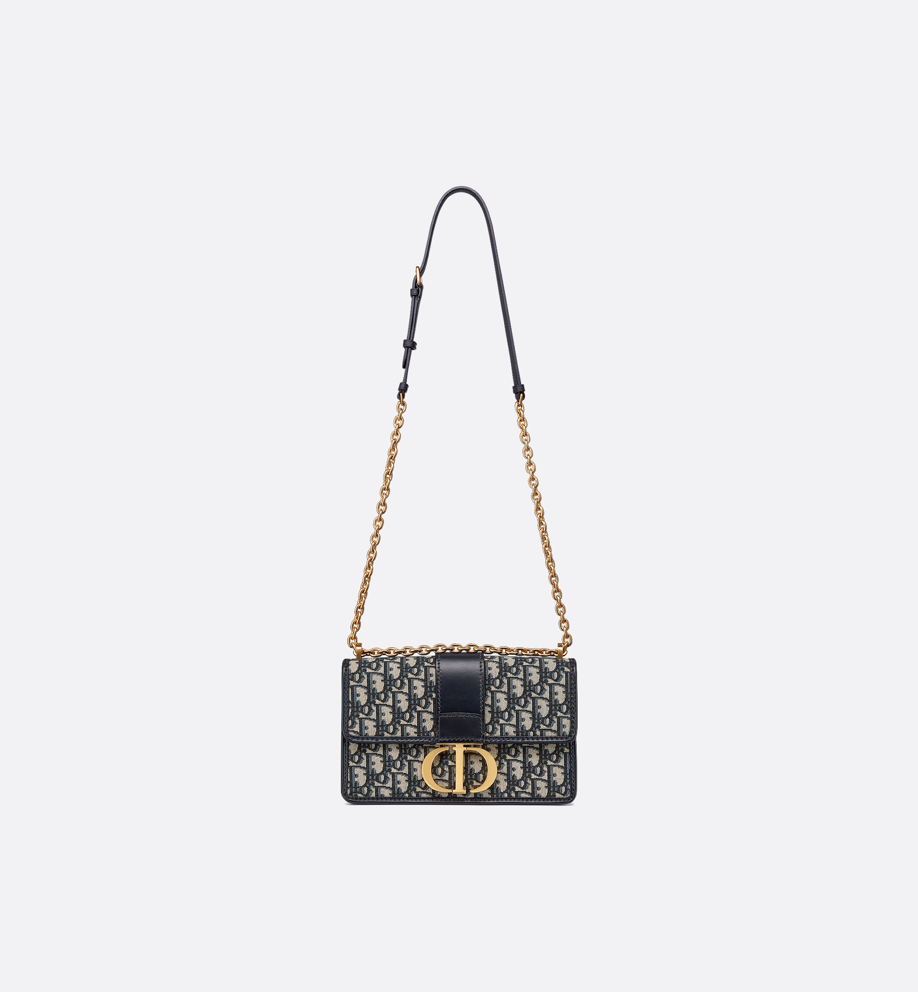 30 Montaigne チェーンバッグ