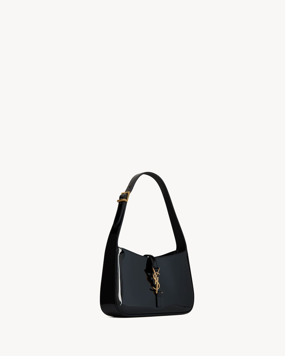 YSL LE 5 À 7ホーボーバッグ（パテントレザー）