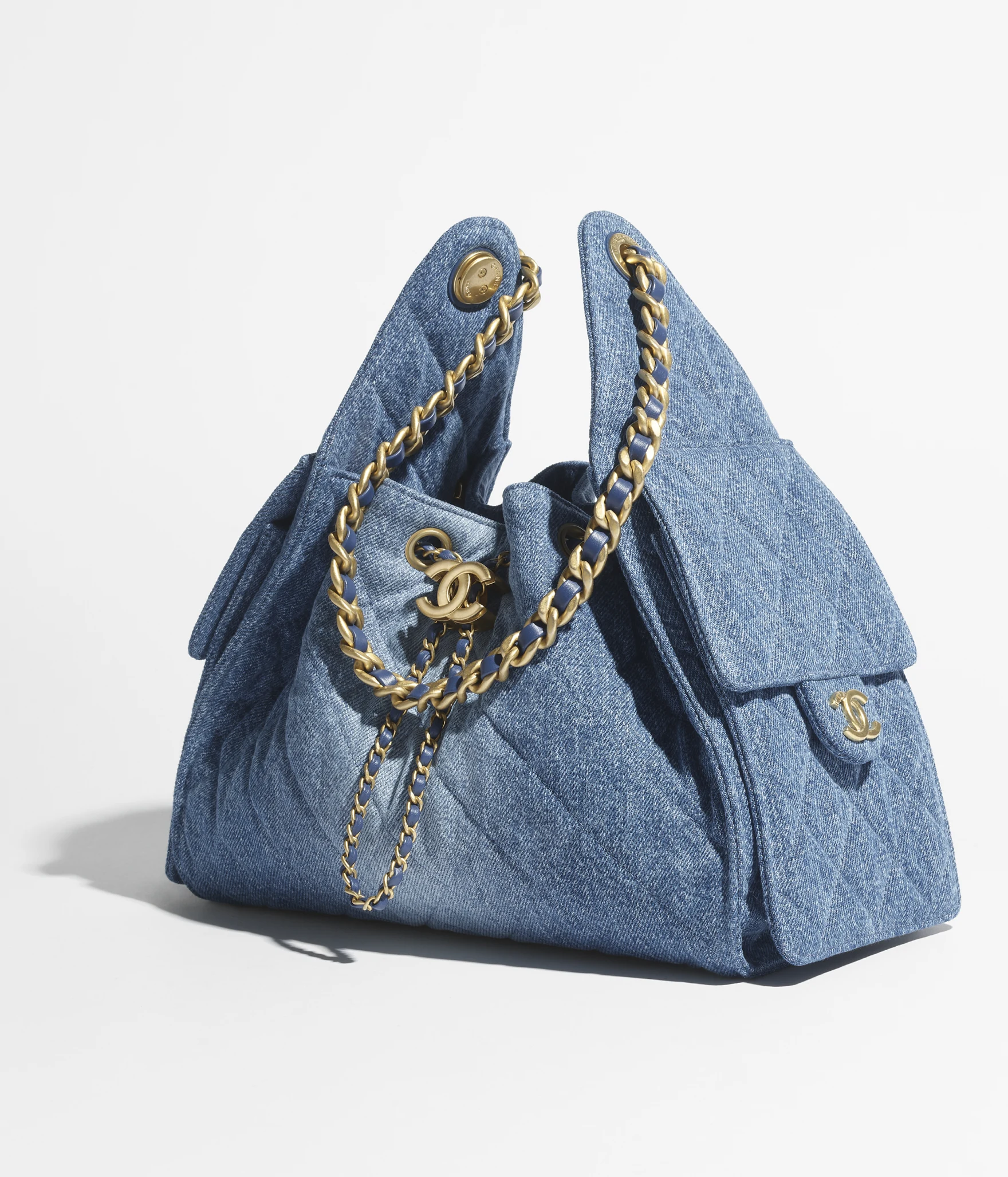 CHANEL 25 スモール ハンドバッグ/ ウォッシュド デニム  ブルー