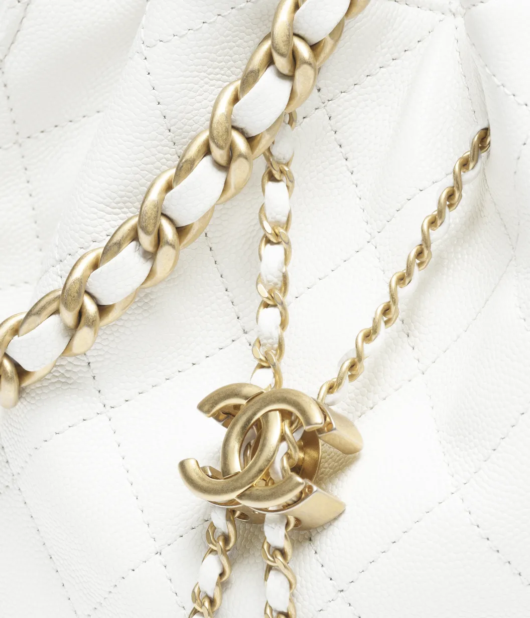 CHANEL 25 スモール ハンドバッグ/ ホワイト