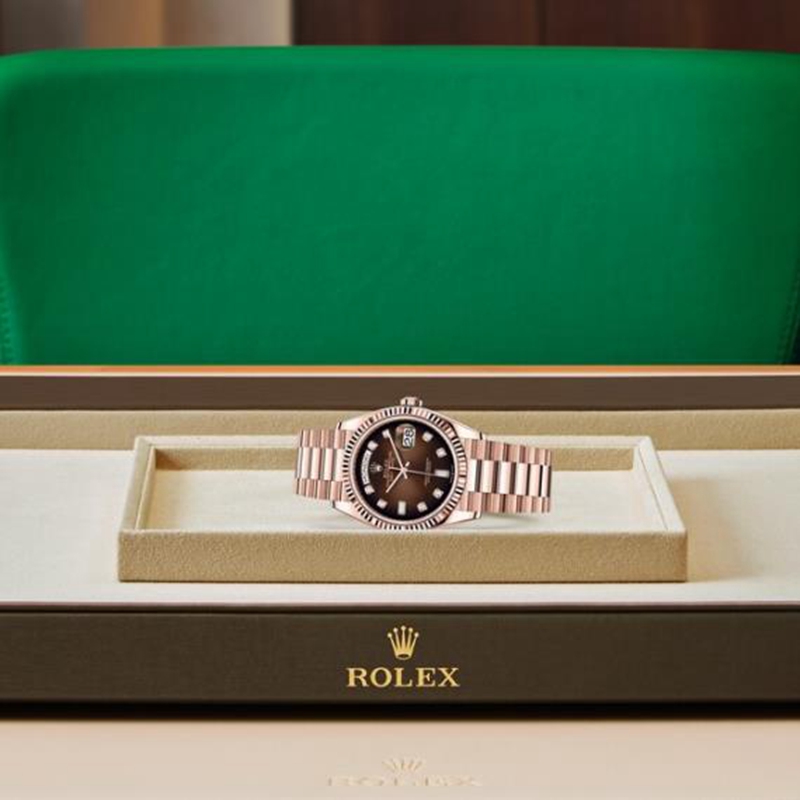 128235 デイデイト 36 オイスター、36 mm、エバーローズゴールド