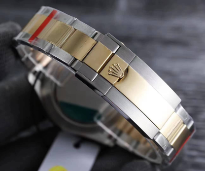 当日出荷 ROLEX ロレックス 116503 コスモグラフ デイトナ オイスター、40 mm、オイスタースチール＆イエローゴールド