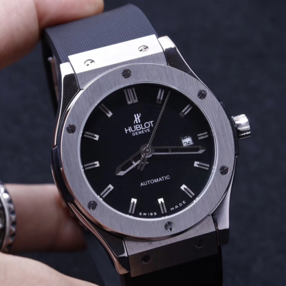 HUBLOT-ウブロ クラシック フュージョン チタニウム-511.NX.7170.LR