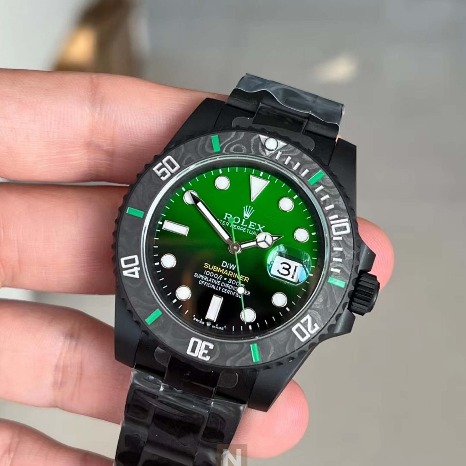 Rolex サブマリーナー デイト オイスター、41 mm、オイスタースチール