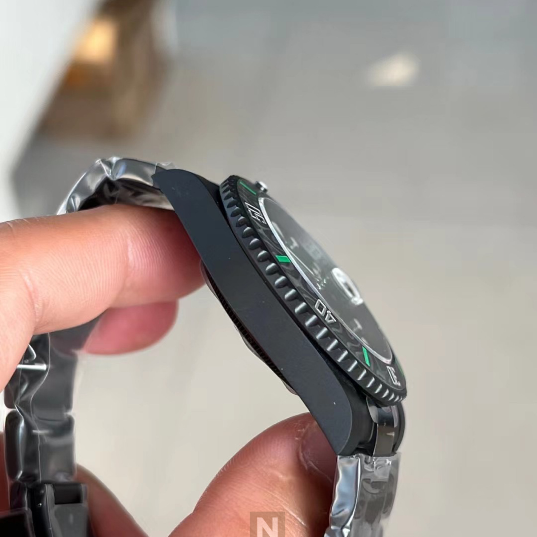 Rolex サブマリーナー デイト オイスター、41 mm、オイスタースチール