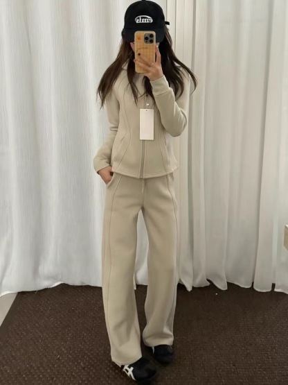 秋冬必備顯瘦套裝 | 運動通勤 & 保暖顯瘦兩不誤 | 防風連帽套裝收腰✨