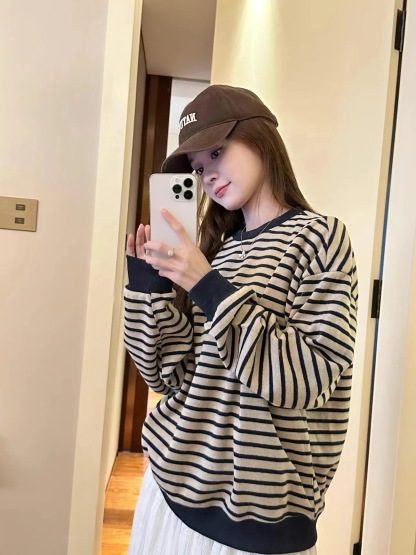 『減齡日常款』寬鬆美式復古條紋圓領針織｜無帽衛衣女 慵懶風長袖上衣