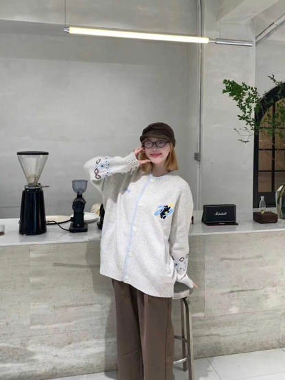 秋季新款氛圍感軟糯刺繡開衫 | 慵懶寬鬆針織外套毛衣