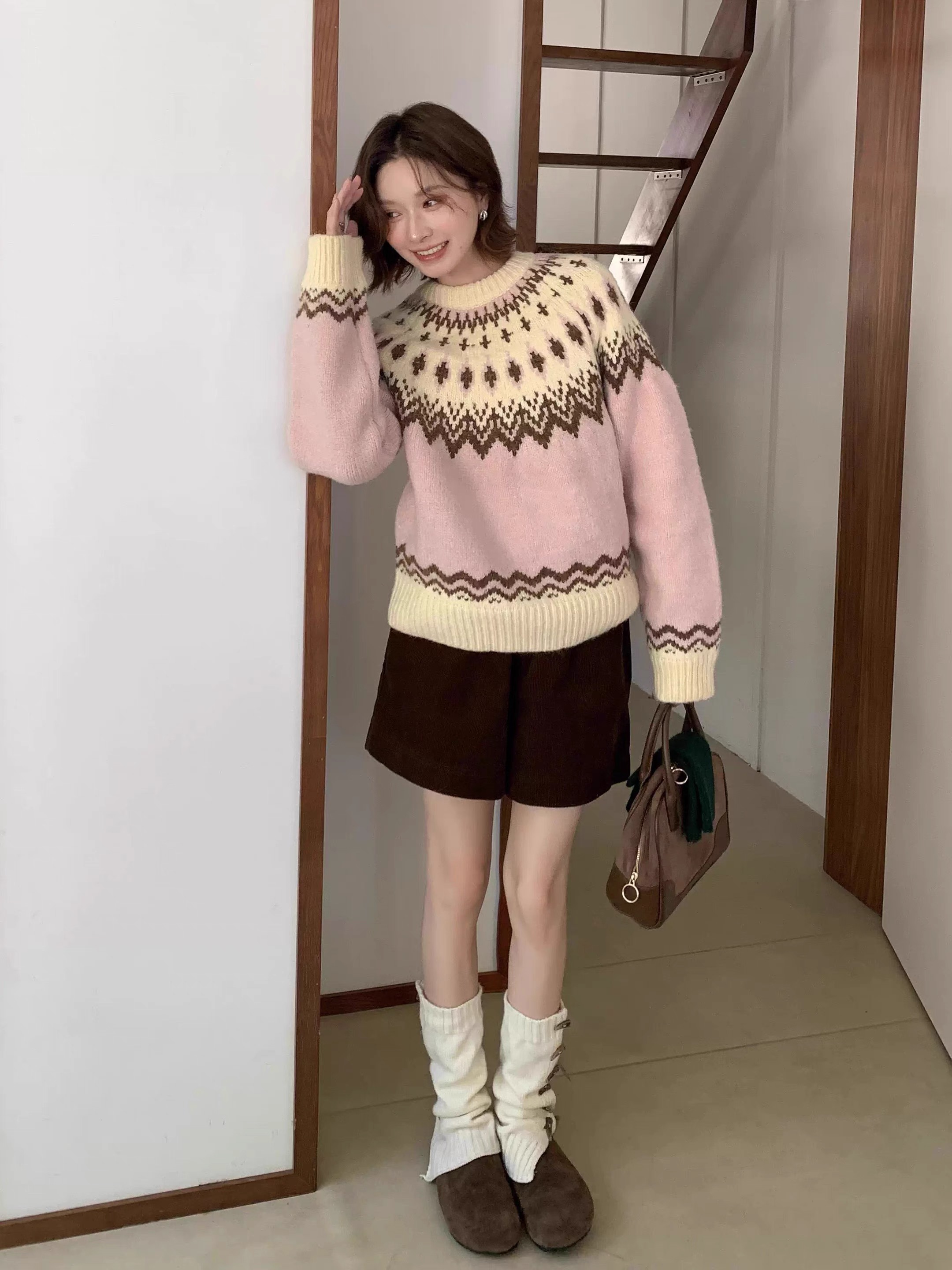 2026秋冬新款費爾島女款軟糯針織衫| 北歐復古慵懶風加厚套頭繡花毛衣