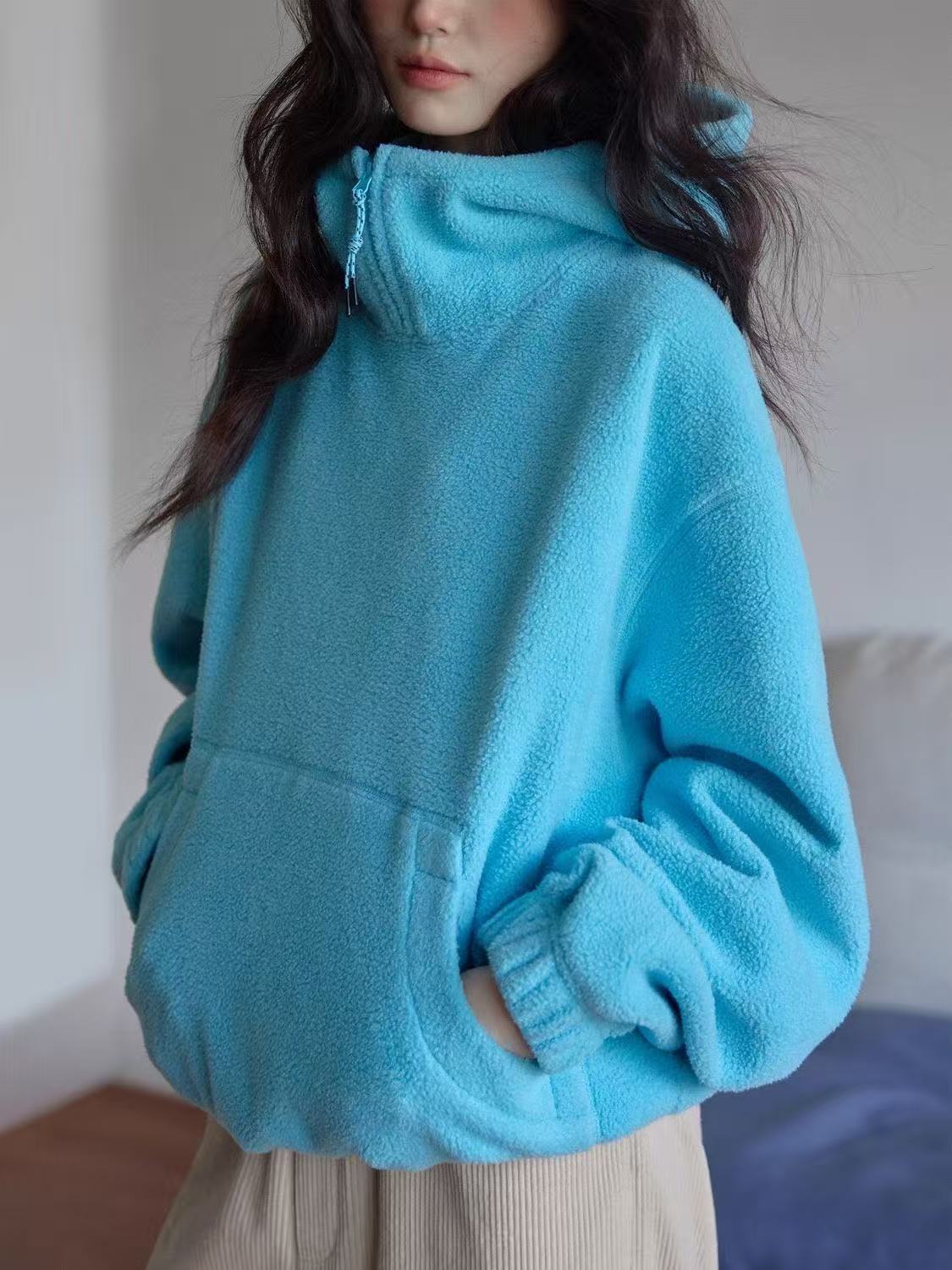 虹藍色連帽寬鬆毛毛懶懶外套｜袋鼠兜毛絨衛衣