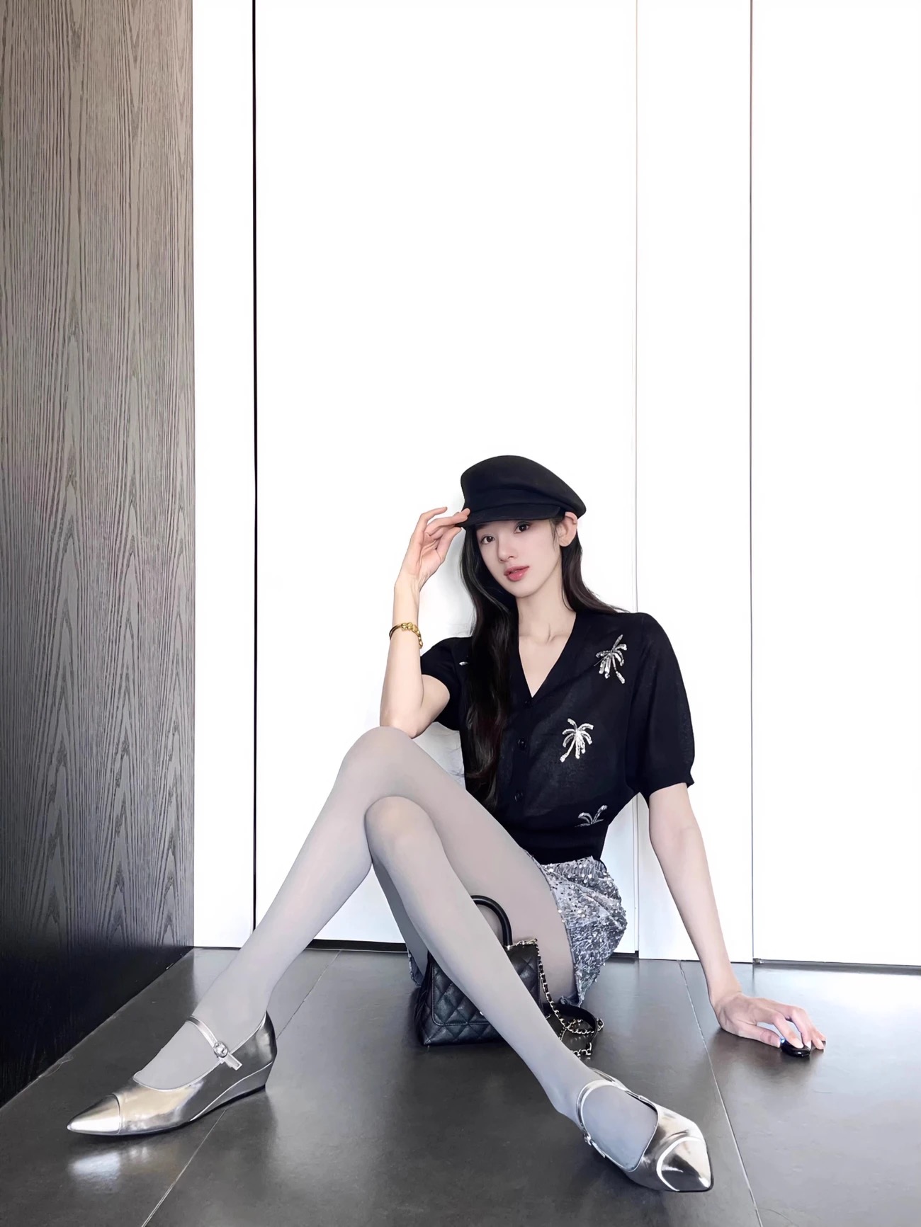 煙花圖案顯瘦收腰短袖針織｜2026 开春V領百搭開襟上衣