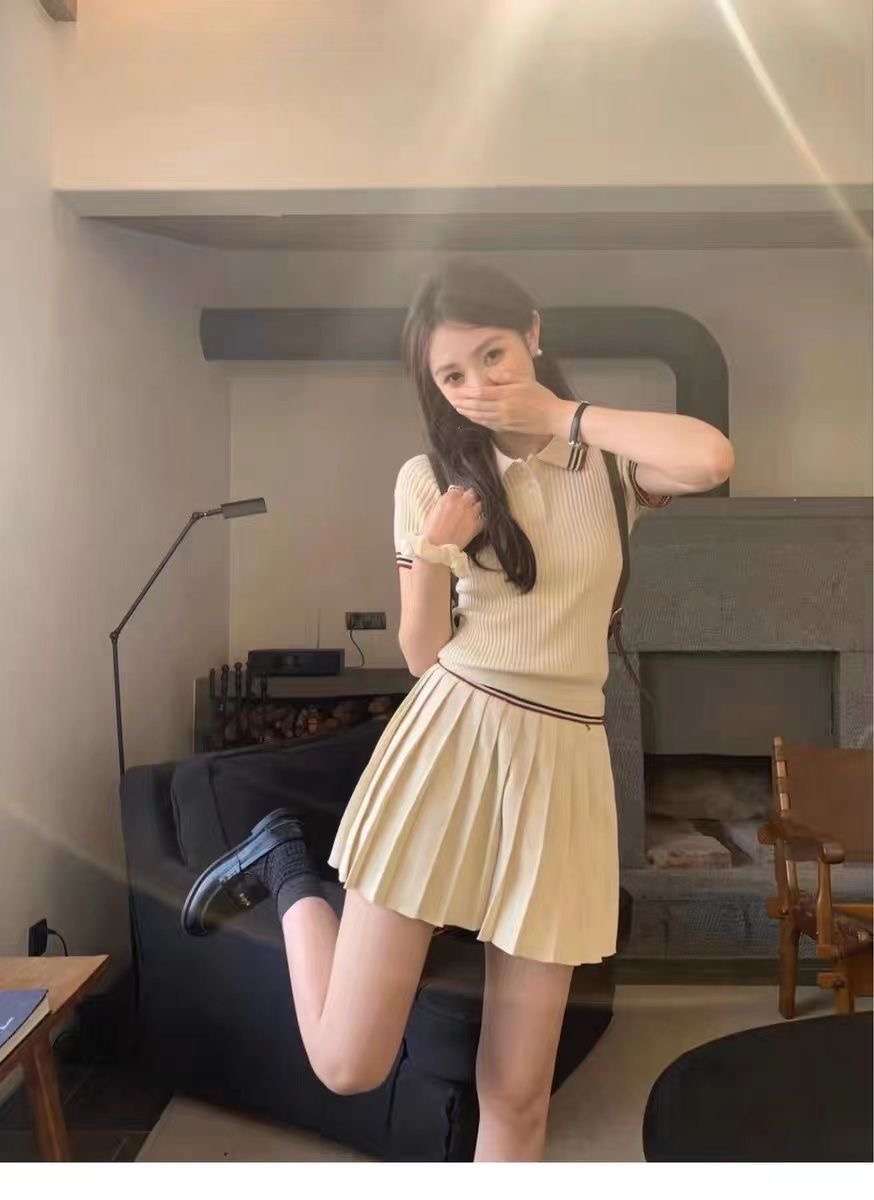 學院風清純甜美套組｜春季茶系穿搭整套｜針織上衣百摺短褲兩件式