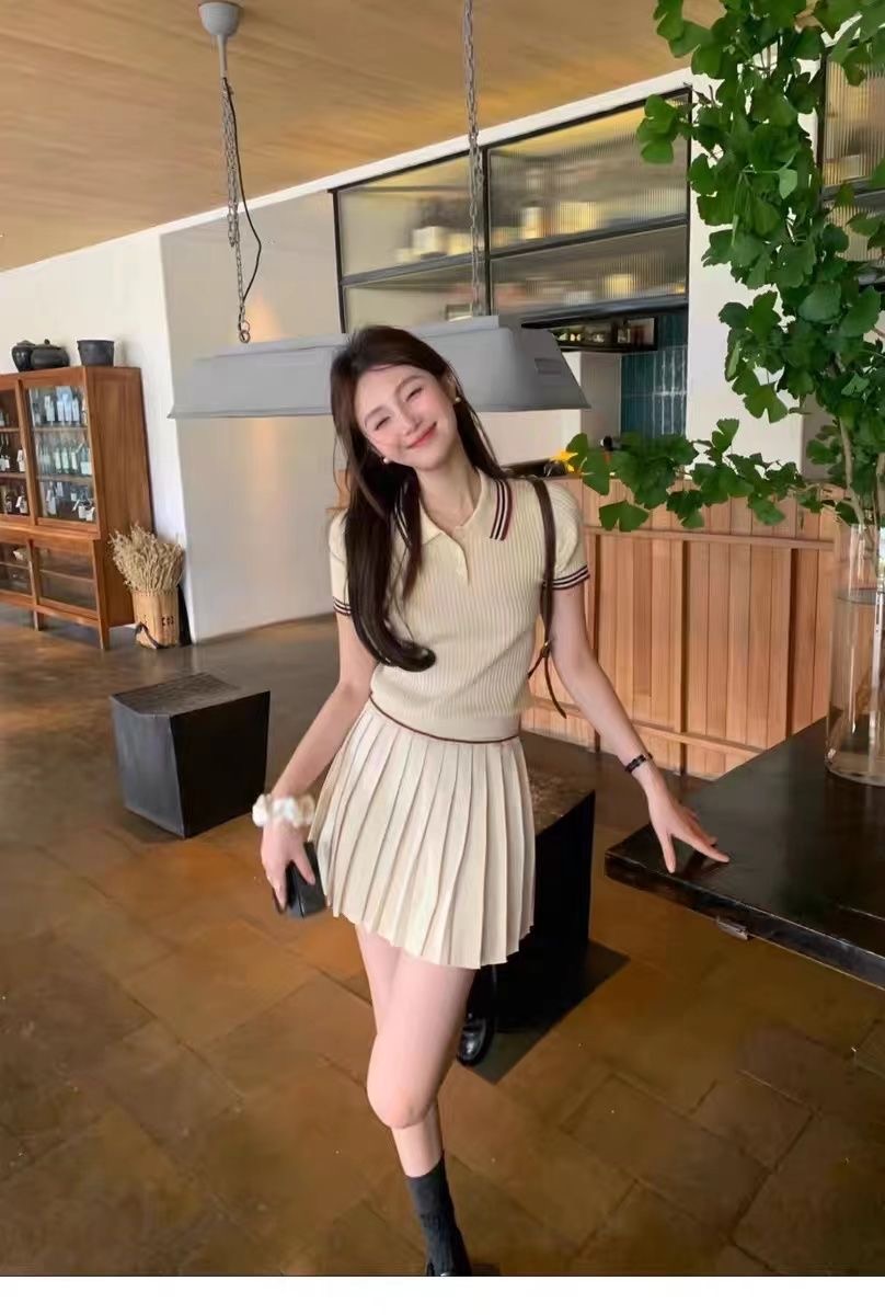 學院風清純甜美套組｜春季茶系穿搭整套｜針織上衣百摺短褲兩件式